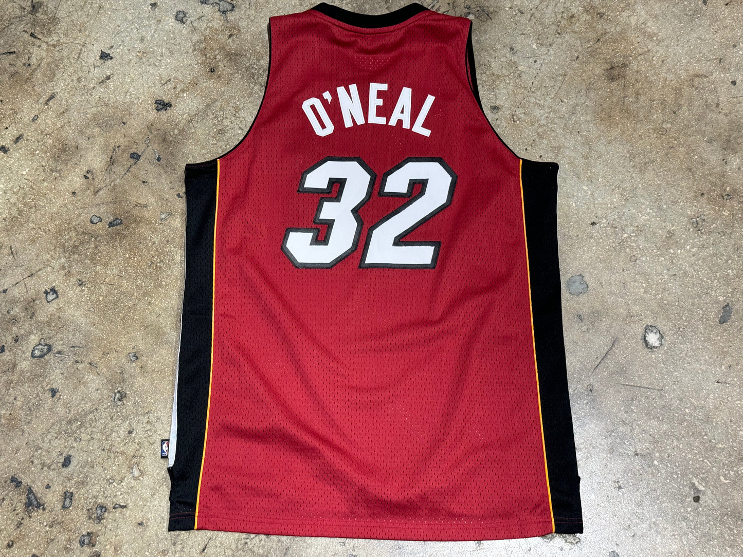 Reebok Miami Heat Shaq Swingman Jersey - Red Size XL