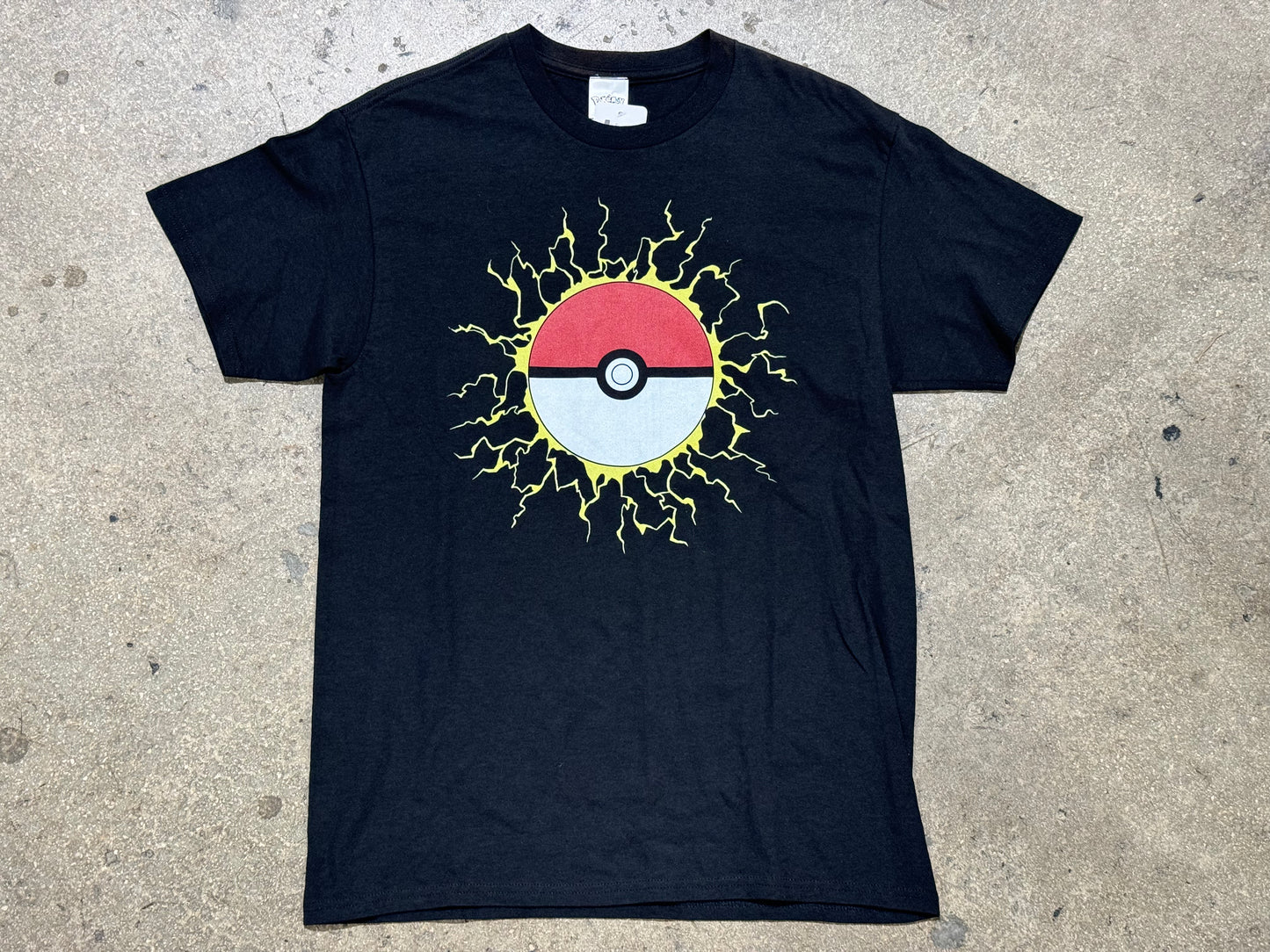 2016 Pokemon Electric Pokeball Tee - Black Size Medium